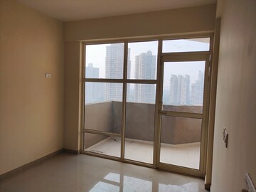 Room in 2 BHK Apartment at Pyramid Urban Homes 3, Sector 67a – for Rent