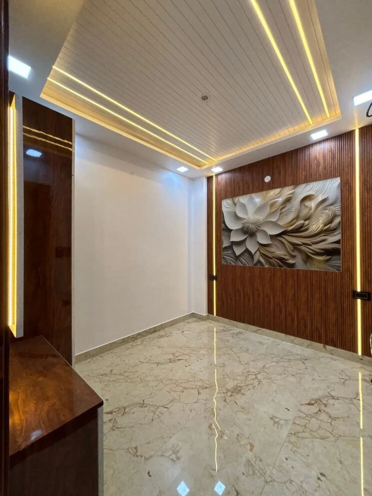 Room, dwarka mor 2.5 Bedroom 850 Sq.Ft. Builder Floor In Dwarka Mor Delhi 9036869