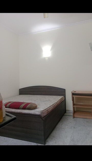 Bedroom in 2 BHK Builder Floor at Palam Vihar Residents Association, Palam Vihar – for Rent