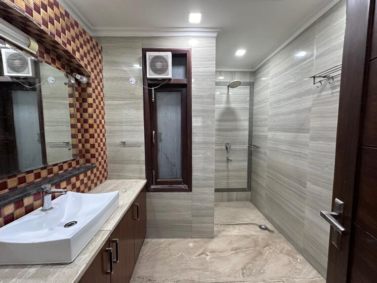  Parking, palam vihar 2 Bedroom 1527 Sq.Ft. Builder Floor In Palam Vihar Gurgaon 9036880