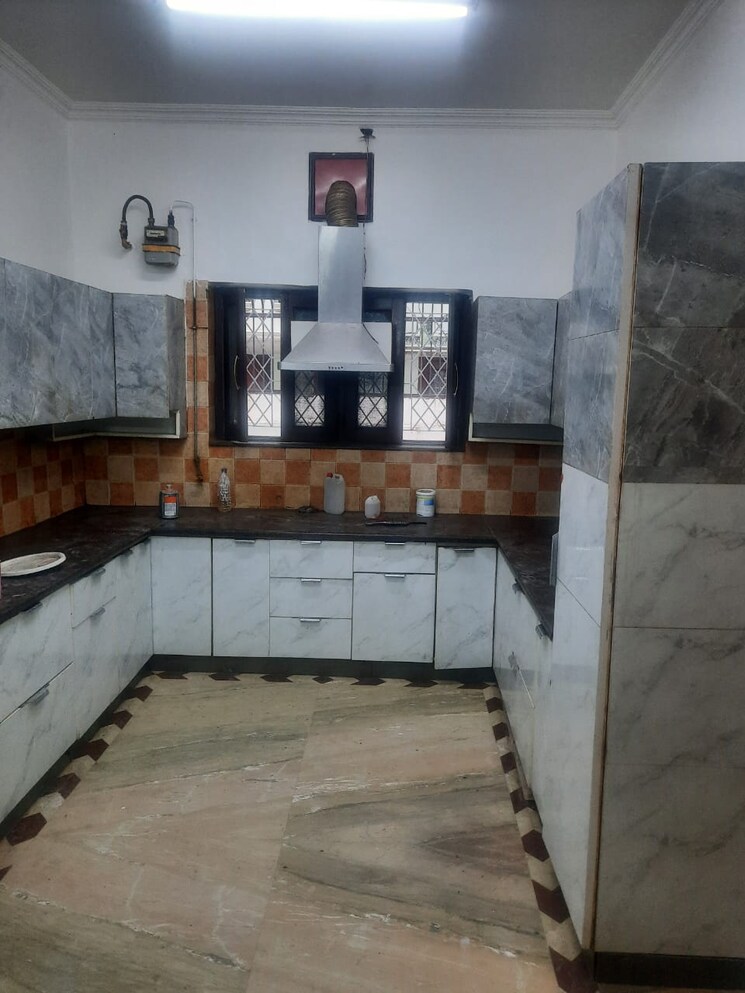 Kitchen, vikas puri 5 Bedroom 3600 Sq.Ft. Builder Floor In Vikas Puri Delhi 9036931
