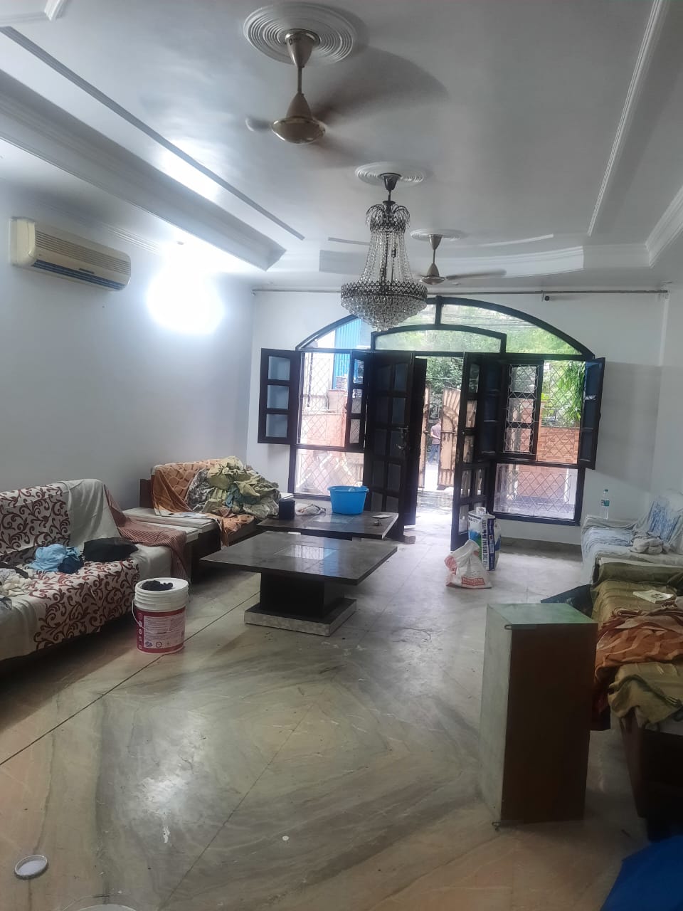5 BHK Builder Floor For Rent in Vikas Puri