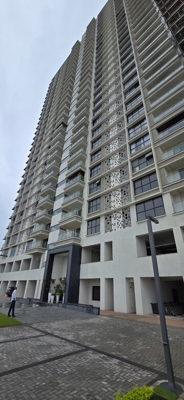 3.5 BHK Apartment – Exterior View View at Marine Drive - for Sale