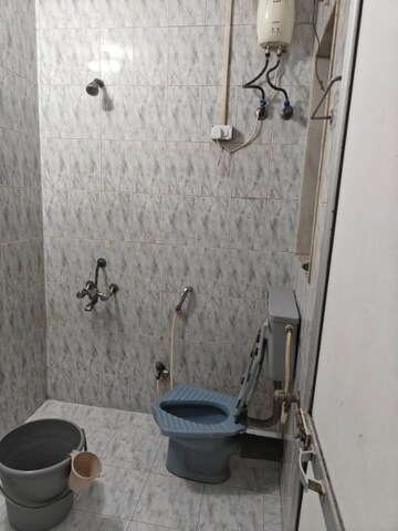 Bathroom in  Pg at Malad East – for Rent