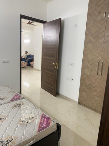 Bathroom in 3 BHK Builder Floor at Smart World Orchard, Sector 61 – for Rent