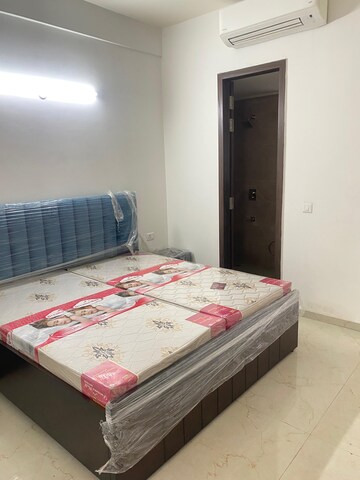 Bedroom in 3 BHK Builder Floor at Smart World Orchard, Sector 61 – for Rent