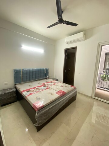 Bedroom in 3 BHK Builder Floor at Smart World Orchard, Sector 61 – for Rent