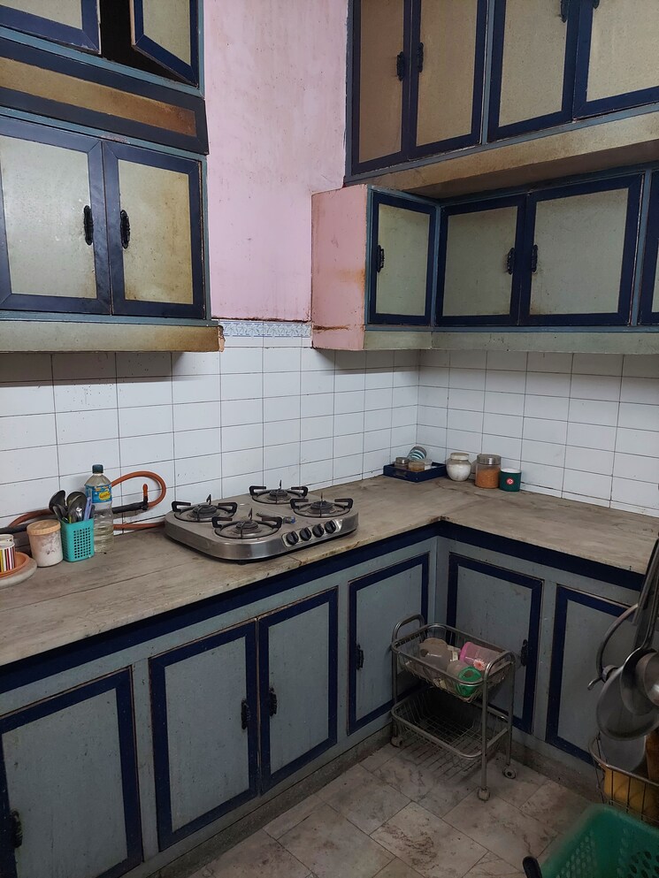 Kitchen, vidhi-apartment-ip-extension 3 Bedroom 1150 Sq.Ft. Apartment In Ip Extension Delhi 9036983