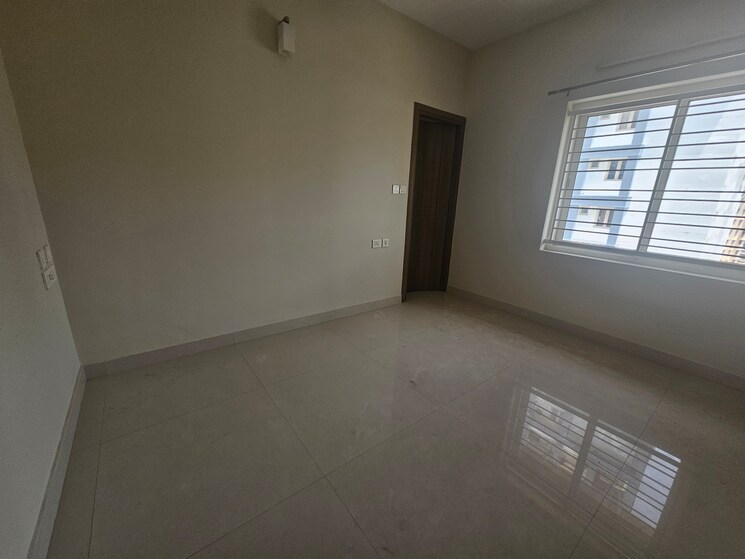 Room, maradu 3 Bedroom 1615 Sq.Ft. Apartment In Maradu Kochi 9036976