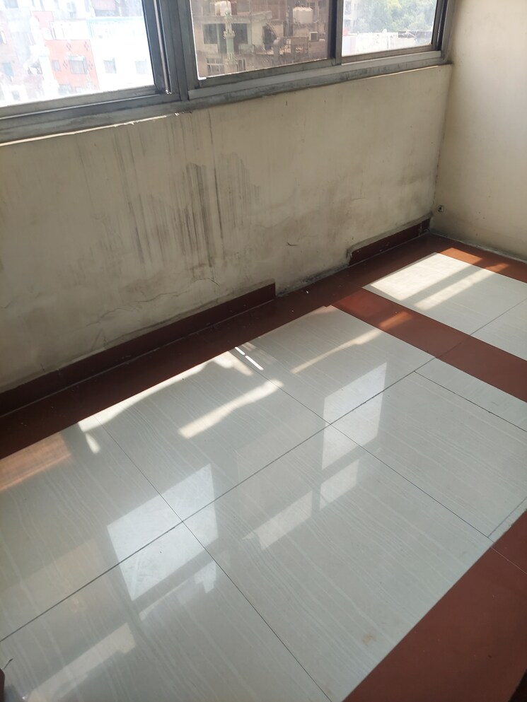 Room, ip extension 4 Bedroom 1400 Sq.Ft. Apartment In Ip Extension Delhi 9036999