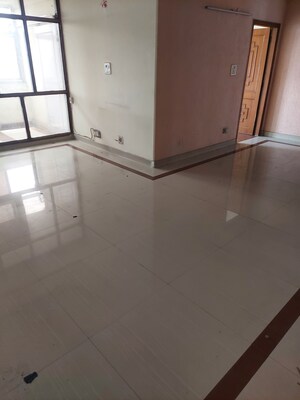 Room in 4 BHK Apartment at Ip Extension – for Sale