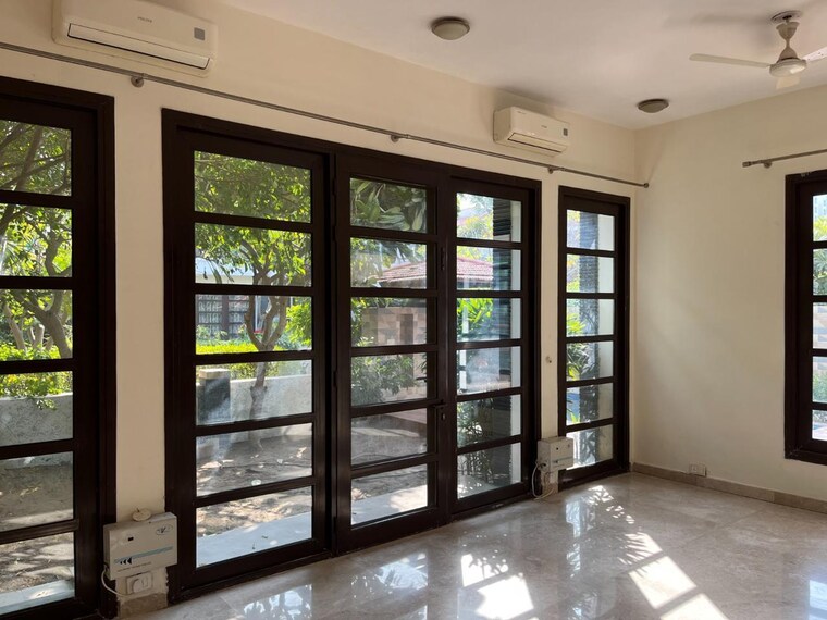 Room, vipul-tatvam-villas 5 Bedroom 6150 Sq.Ft. Villa In Sector 48 Gurgaon 9037037