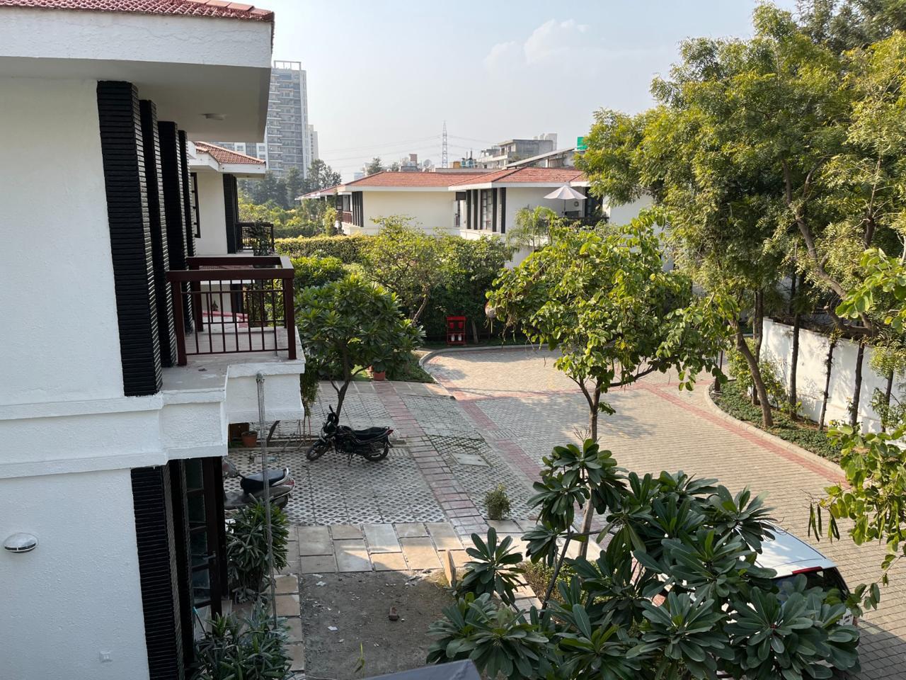 5 BHK + Pooja Room,Servant Room,Study Room Villa For Sale in Vipul Tatvam Villas