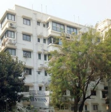 2 BHK Apartment For Sale in Tardeo