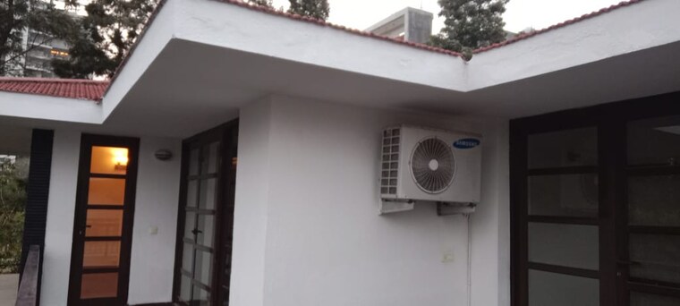 Kitchen, vipul-tatvam-villas 5 Bedroom 6150 Sq.Ft. Villa In Sector 48 Gurgaon 9037075