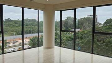 Room in 5 BHK Apartment at Embassy Lake Terrace, Hebbal – for Rent