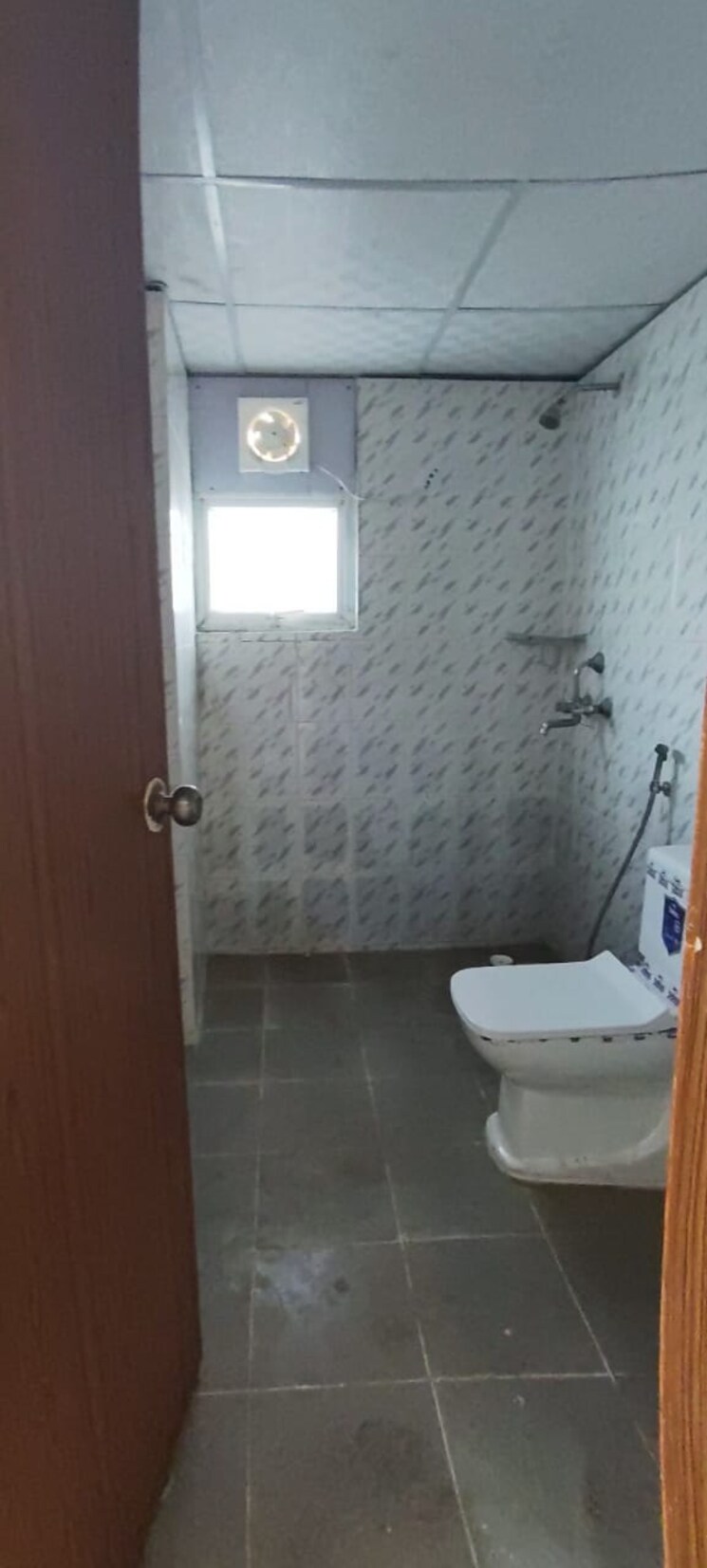 Bathroom, zara-rossa 2 Bedroom 950 Sq.Ft. Apartment In Sector 112 Gurgaon 9037096