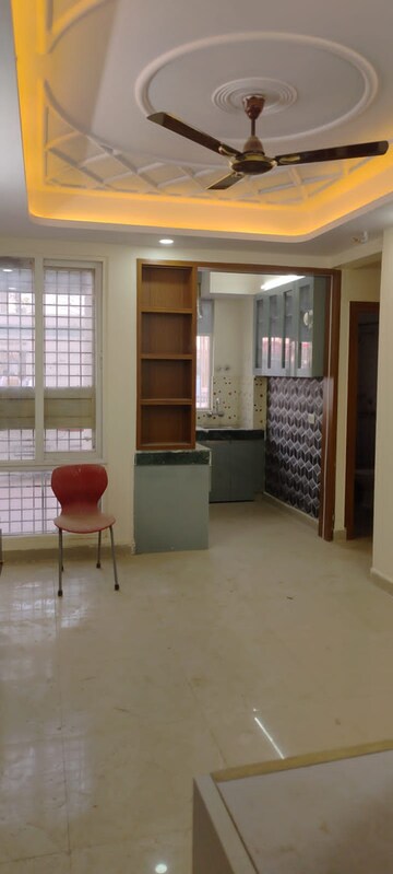 2 BHK Apartment For Rent in Zara Rossa, Sector 112