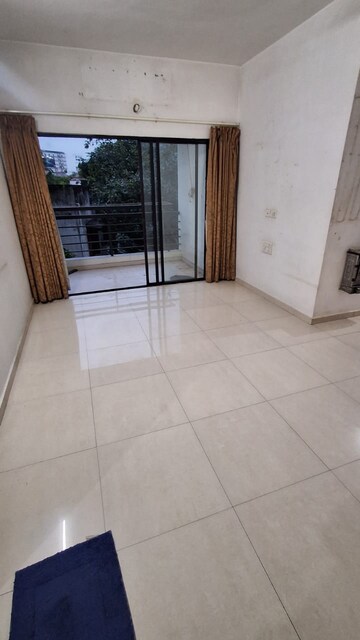 Room in 2 BHK Apartment at Gurukul – for Rent