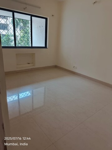 Room in 1 BHK Apartment at Dheeraj Uphar CHS. LTD., Malad East – for Sale