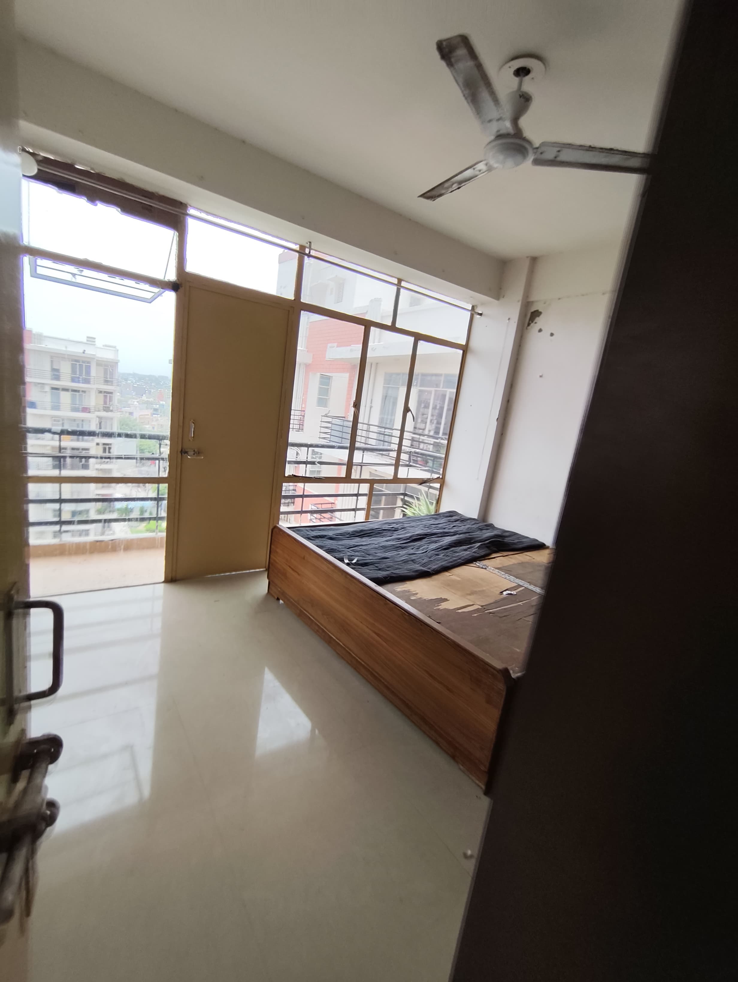 2 BHK Apartment For Rent in Lotus Homz