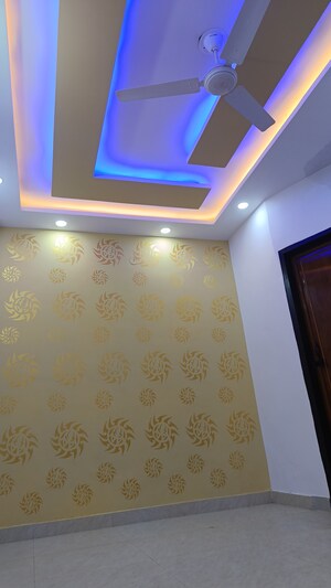 Room in 3 BHK Builder Floor at Vipin Garden – for Sale