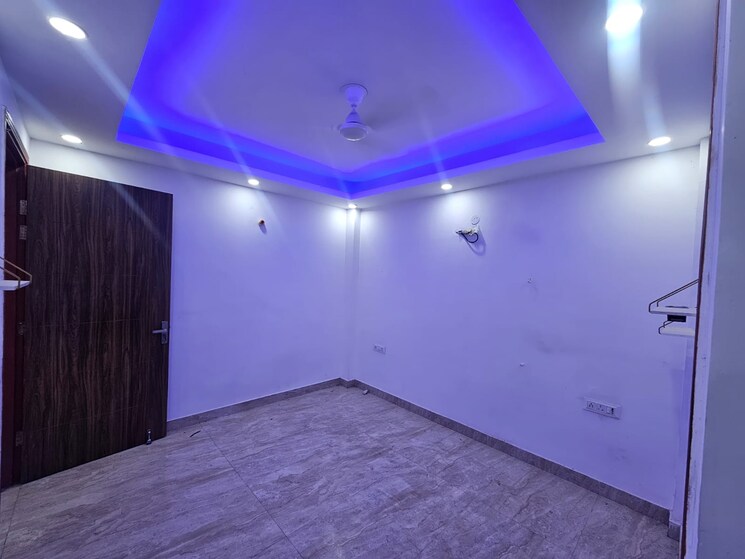 Room, palm-residency-chhatarpur 3 Bedroom 140 Sq.Ft. Builder Floor In Chattarpur Delhi 9037225