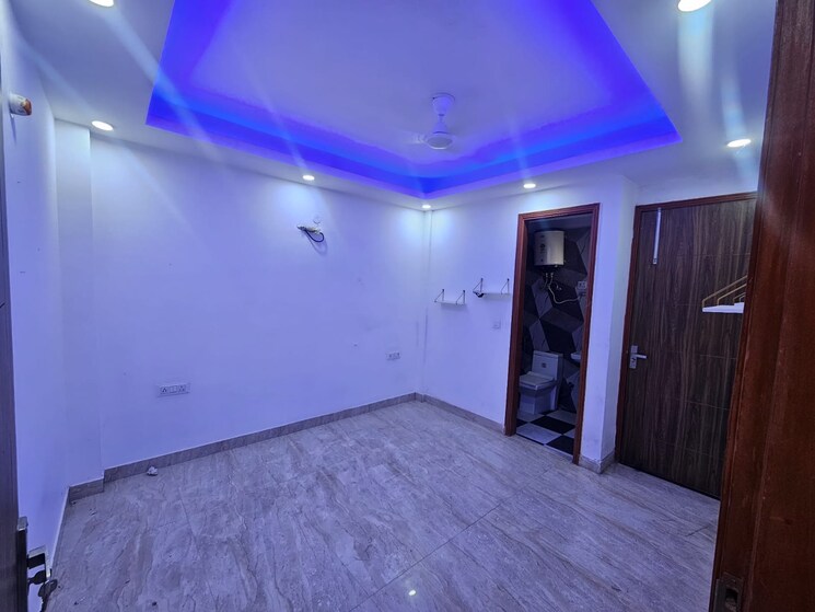 Room, palm-residency-chhatarpur 3 Bedroom 140 Sq.Ft. Builder Floor In Chattarpur Delhi 9037225