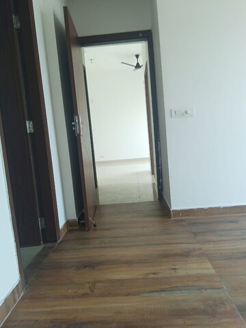 Room in 2 BHK Apartment at Ace Divino, Sector 1 Greater Noida – for Rent