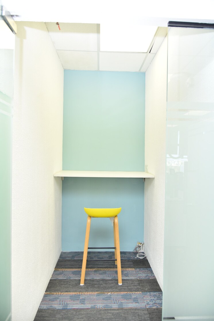 undefined, vijay nagar Commercial Office Space 1350 Sq.Ft. In Vijay Nagar Indore 9037240