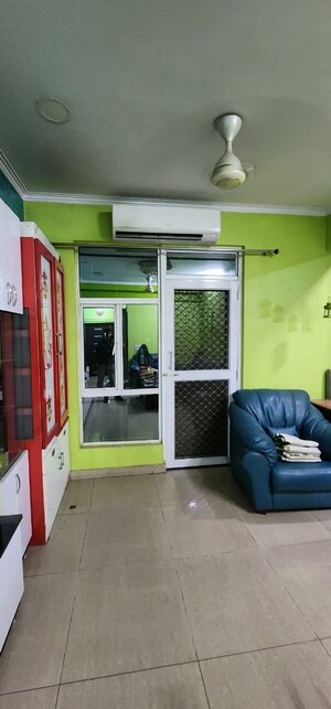 Team Area in 3 BHK Apartment at Gaur City 2 - 11th Avenue, Sector 16c Greater Noida – for Sale