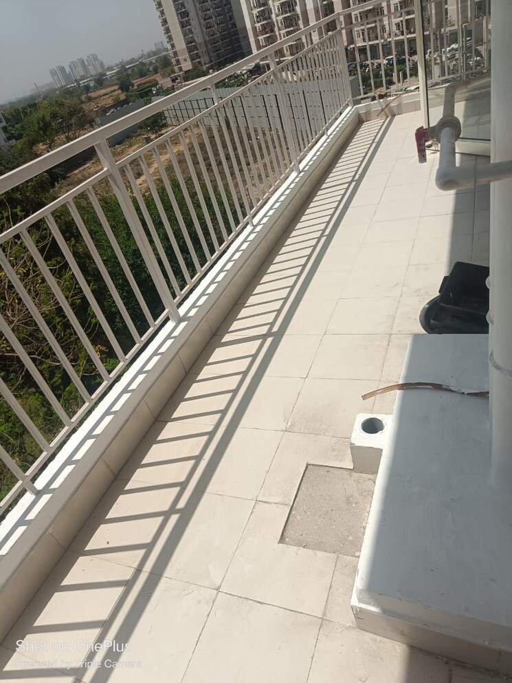 Balcony, tulip-white 3 Bedroom 1326 Sq.Ft. Apartment In Sector 69 Gurgaon 9037280