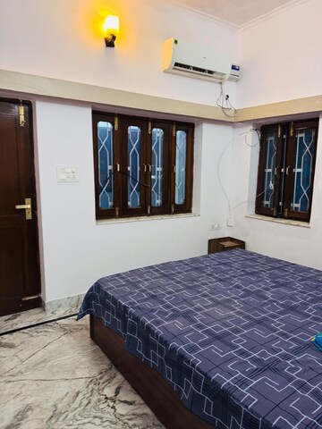 Bedroom in 2 BHK Builder Floor at Salan Gaon – for Rent
