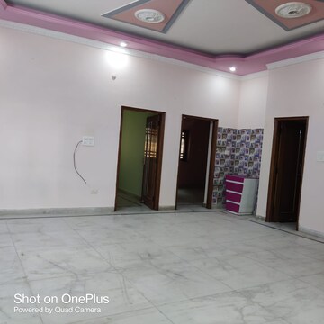 Room in 2 BHK Builder Floor at Salan Gaon – for Rent