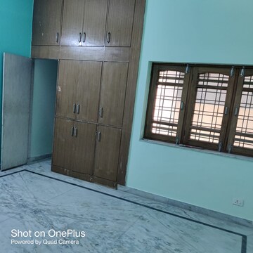 Room in 2 BHK Builder Floor at Salan Gaon – for Rent