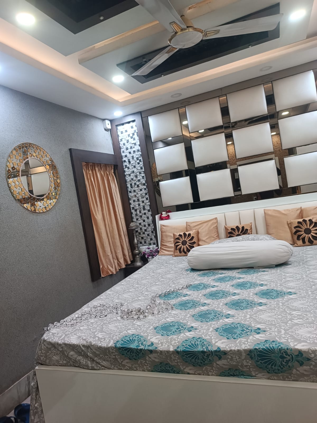 2 BHK + Servant Room Apartment For Rent in Kristi Villa