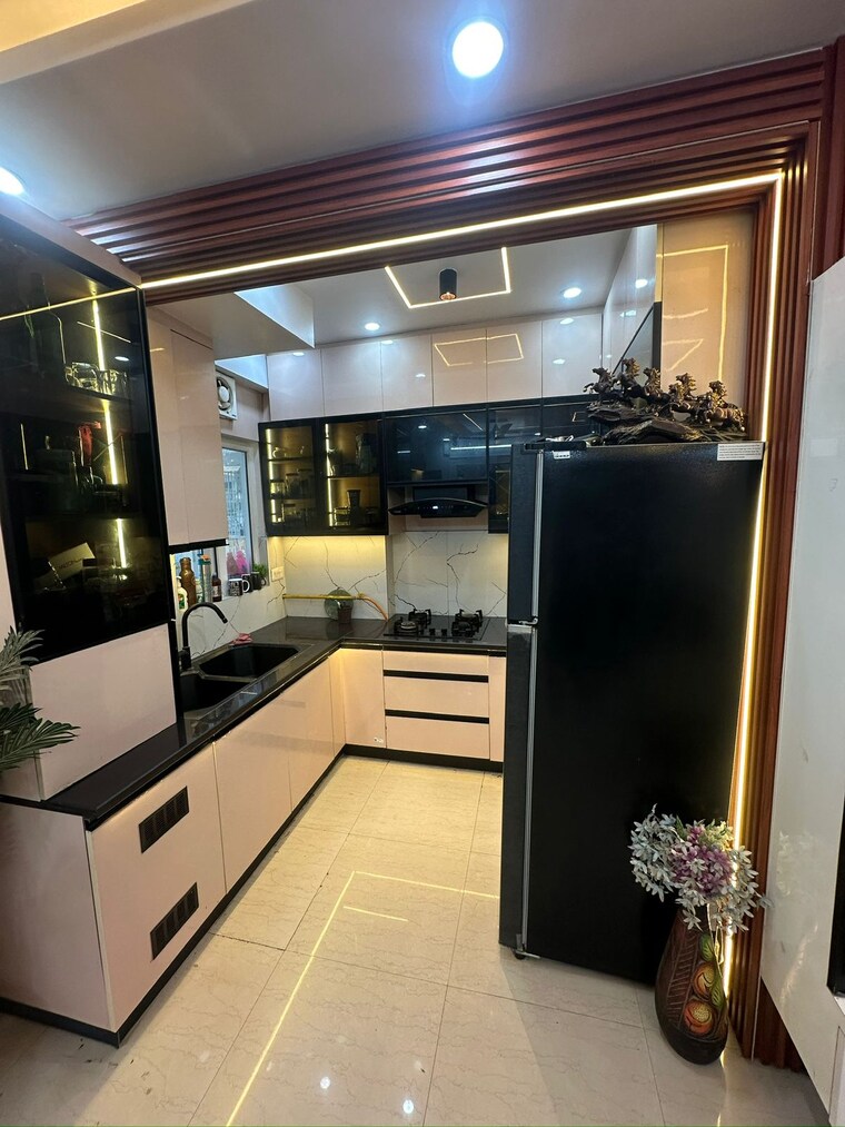 Kitchen, emaar-the-vilas 3 Bedroom 7300 Sq.Ft. Penthouse In Sector 25 Gurgaon 9037352