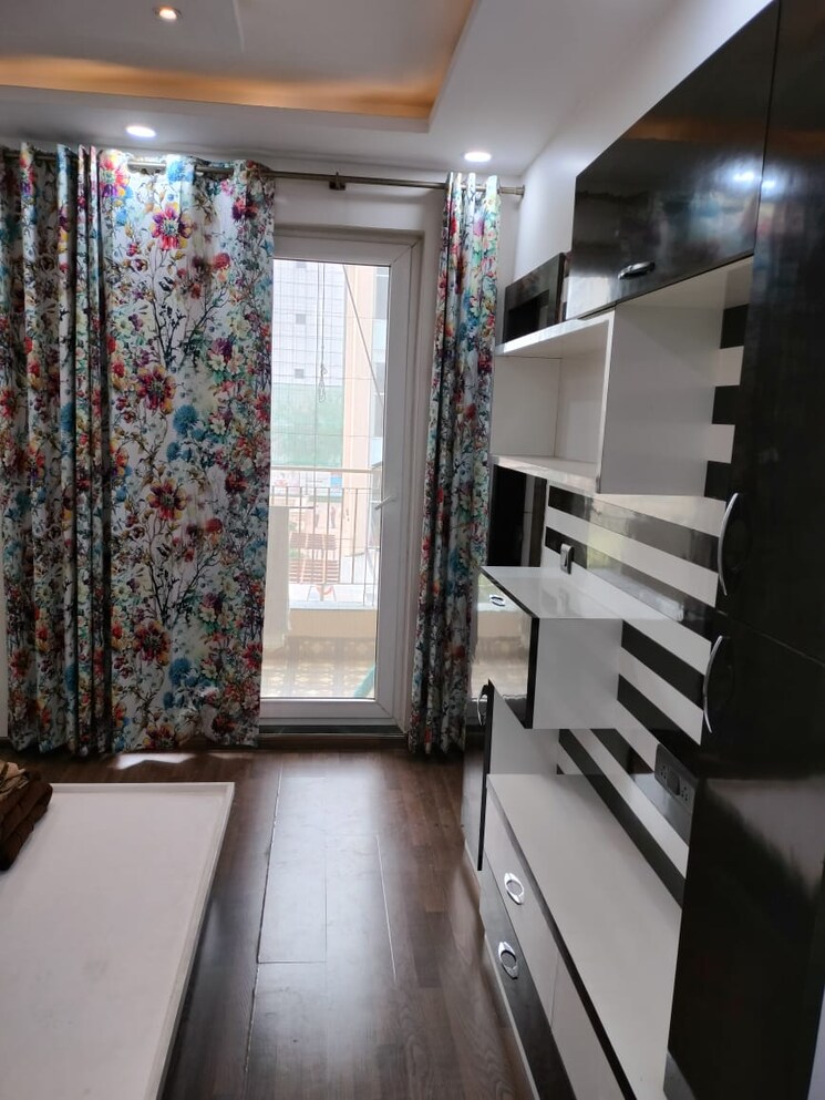 Room, bptp-discovery-park 3 Bedroom 1625 Sq.Ft. Apartment In Sector 80 Faridabad 9037411