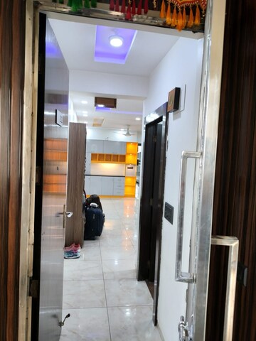 Building Lobby in 3 BHK Apartment at BPTP Discovery Park, Sector 80 – for Rent