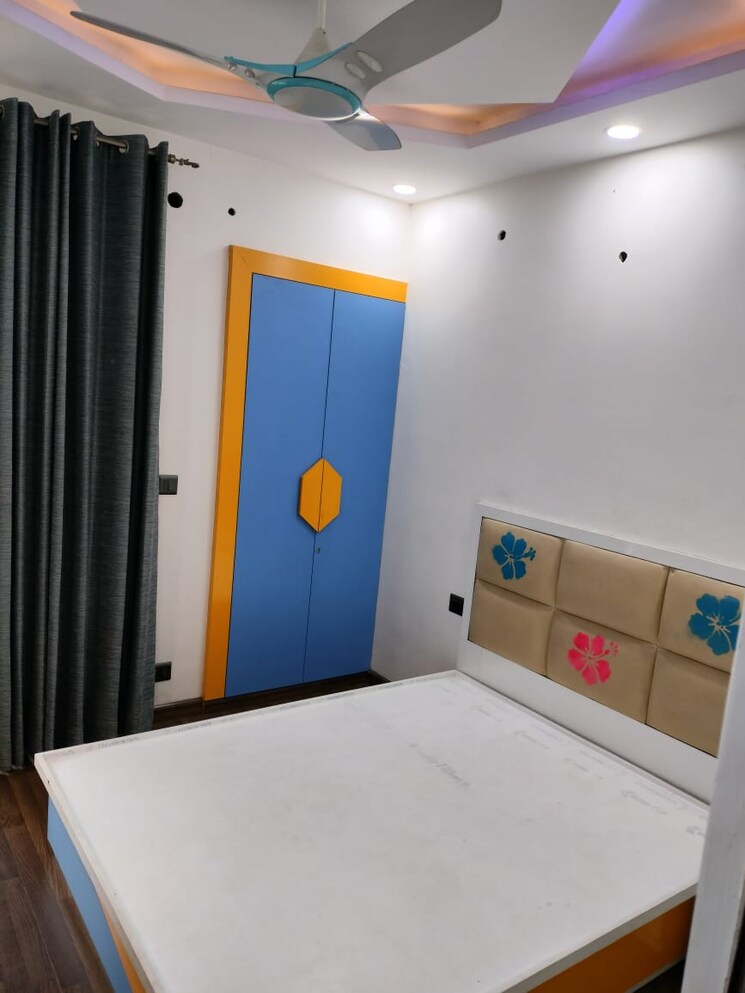 Room, bptp-discovery-park 3 Bedroom 1625 Sq.Ft. Apartment In Sector 80 Faridabad 9037411