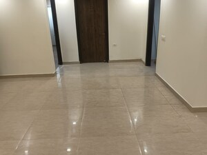 Room in 3.5 BHK Apartment at MI Rustle Court, Gomti Nagar – for Sale