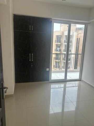 Bedroom in 3 BHK Apartment at Parshav Vihar, Patparganj – for Rent