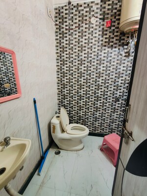 Bathroom in 6 BHK Builder Floor at Sushant Vyapaar Kendra, Sector 43 – for Sale