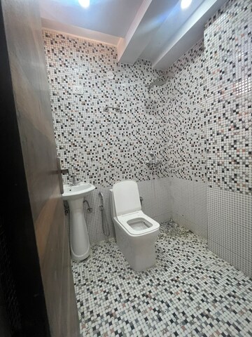 Attached Bathroom in 3 BHK Apartment at Najafgarh – for Rent