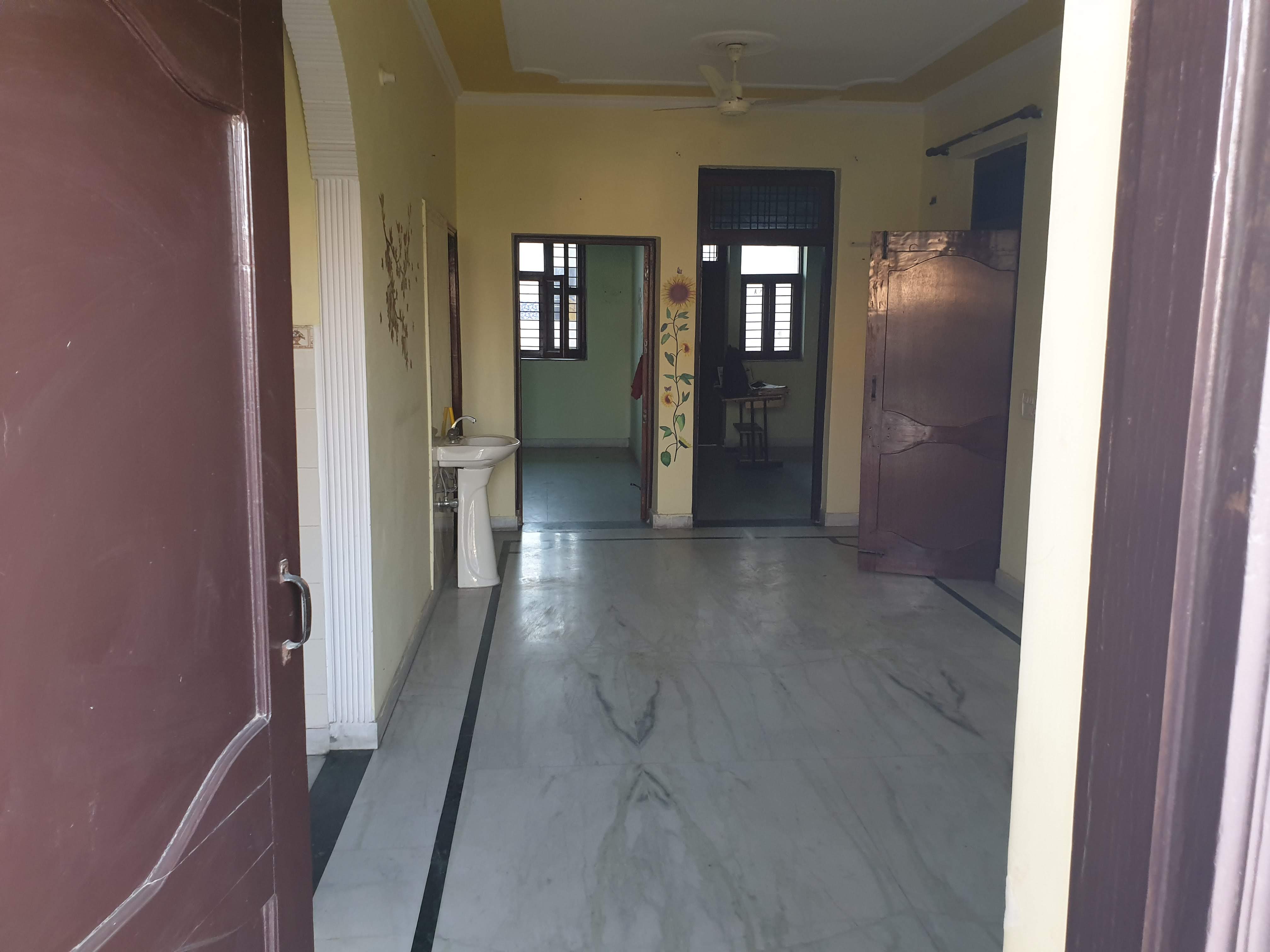 2 BHK Builder Floor For Rent in Y Block 