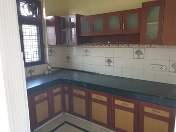 Kitchen in 2 BHK Builder Floor at Sector 46 – for Rent