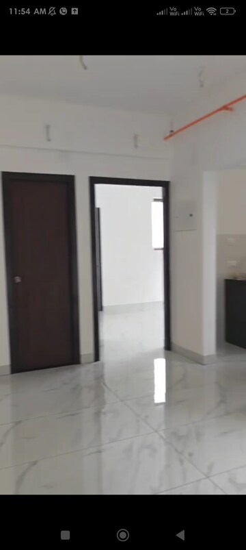 Room in 1 BHK Apartment at Raymond The Address, Pokhran Road No Two – for Rent