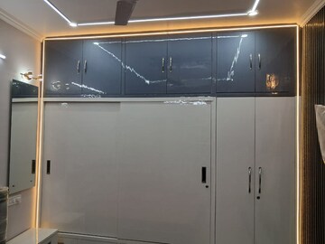 Furnished Amenities in 2 BHK Builder Floor at Rajouri Garden – for Rent