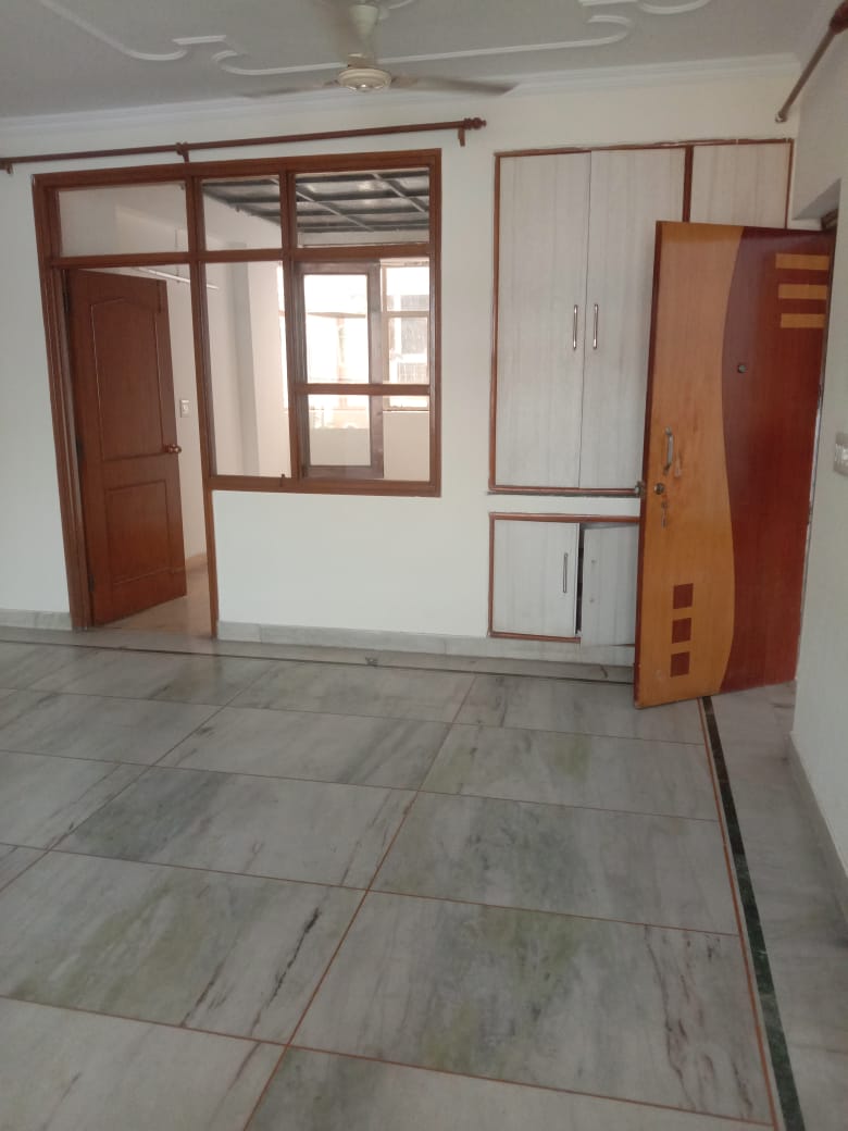 3 BHK + Pooja Room Apartment For Rent in Platinum Heights Apartmen