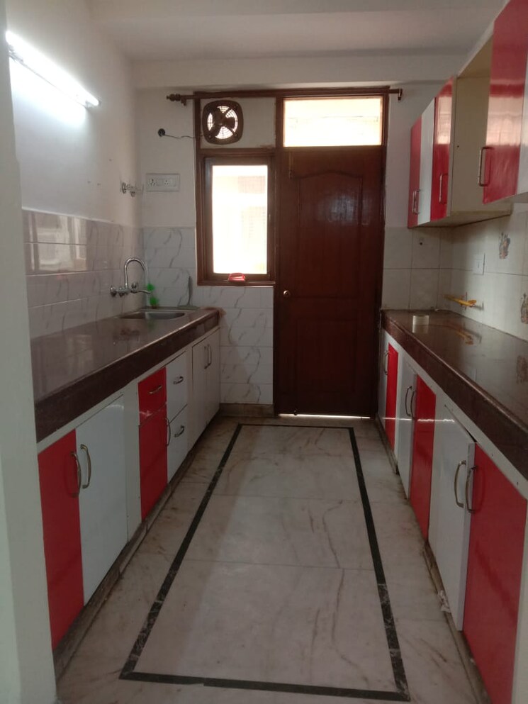 Kitchen, sector 18 dwarka 3 Bedroom 1400 Sq.Ft. Apartment In Sector 18 Dwarka Delhi 9037539